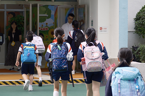 香港教育局数人头结果出炉，官津小一加4班，中一加7班